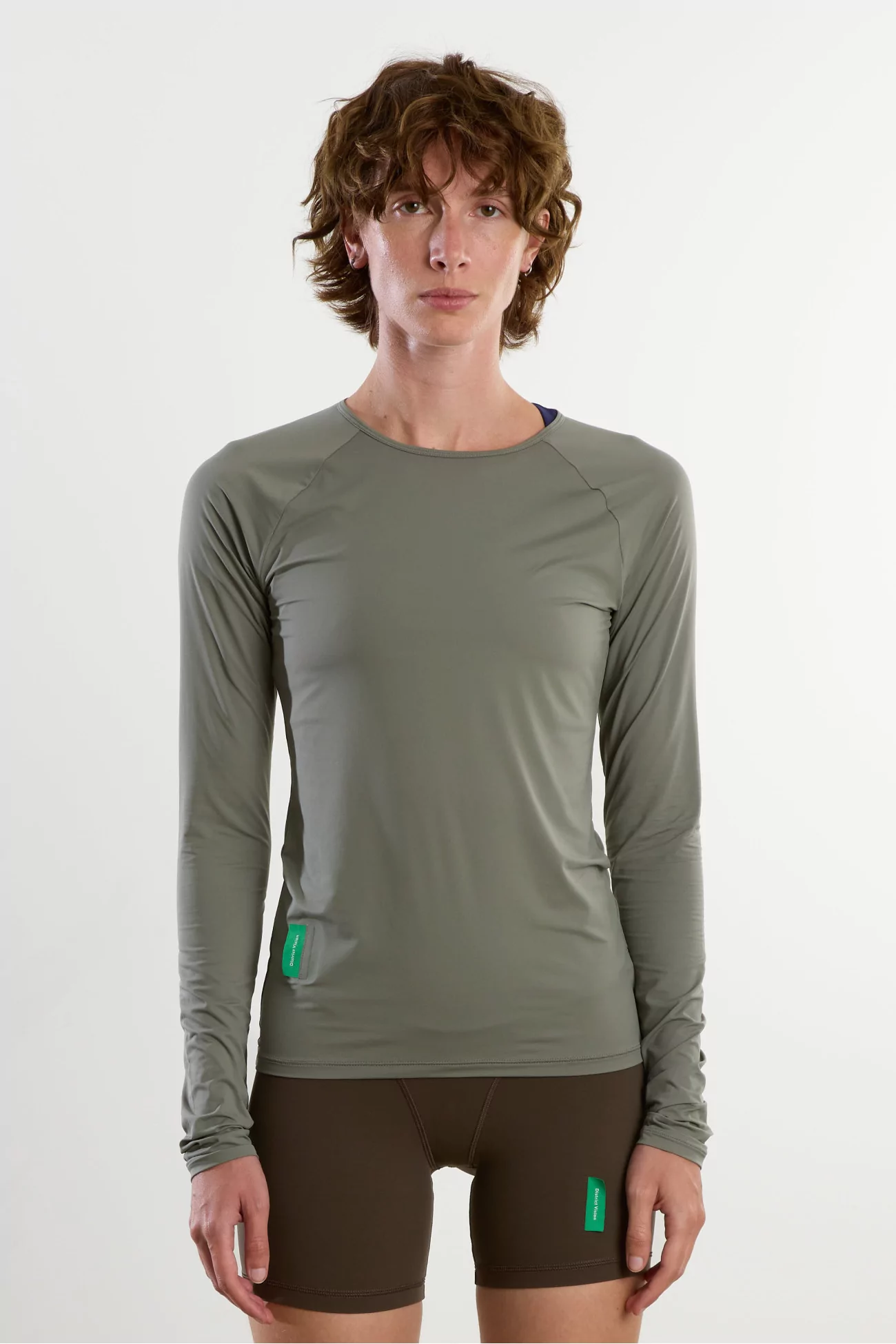 Aloe Vera Long-Sleeve Ultralight Fitted Tee – Oyster | Centre Commercial